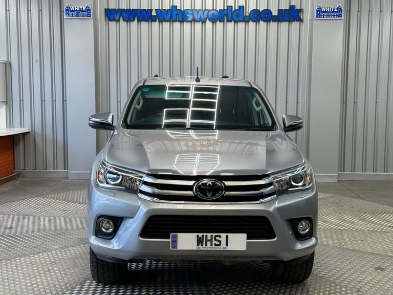 2020 Toyota Hilux 2.4 INVINCIBLE 4WD D-4D DCB 147 BHP DOUBLE CAB PICK-UP Diesel Manual