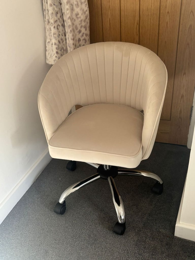 Beige Swivel Chair 