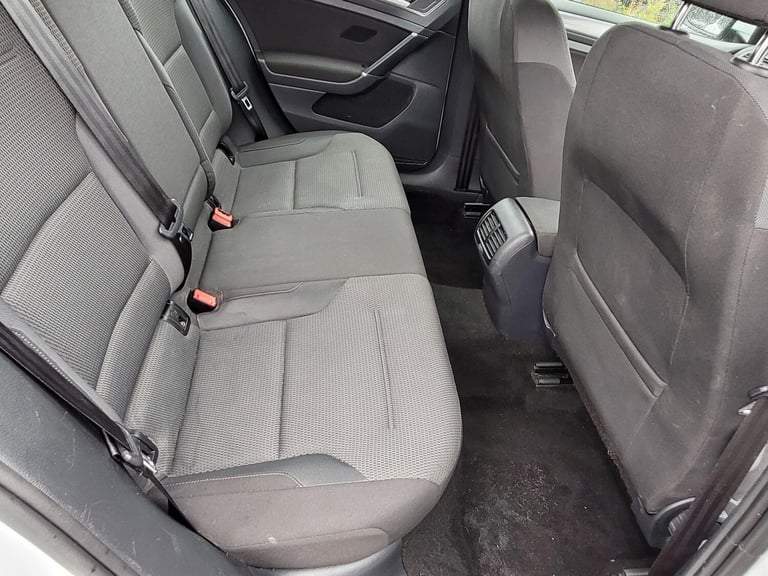  Volkswagen Golf 35.8kWh e-Golf Auto 5dr Electric Automatic