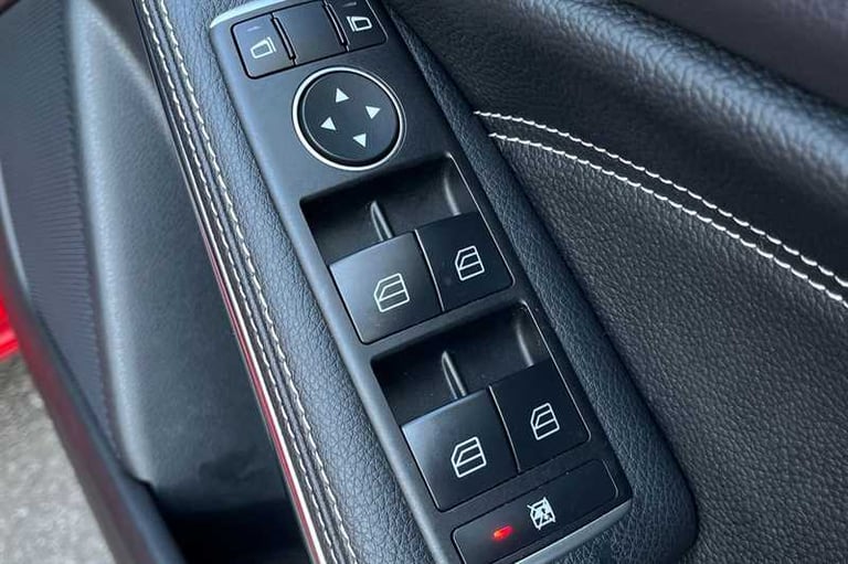 2018 Mercedes-Benz A-Class 1.6 A160 SE (Executive) Hatchback 5dr Petrol 7G-DCT Euro 6 (s/s) (102 ...