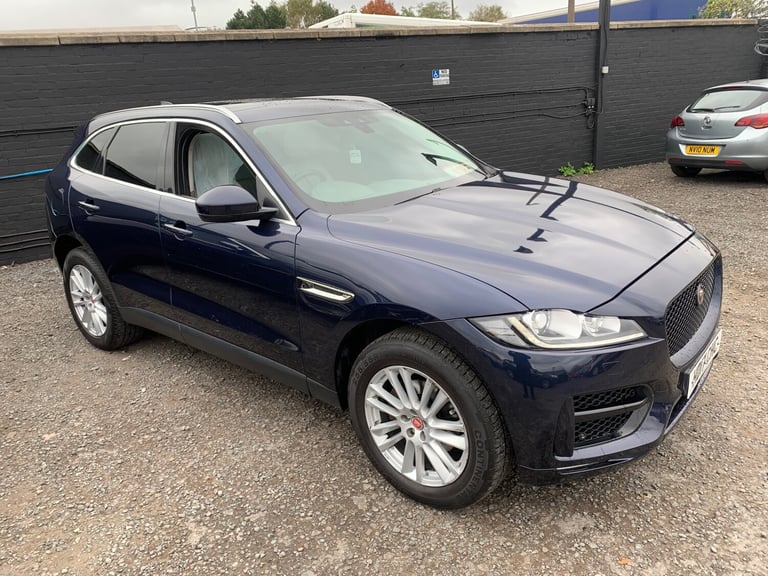 2017 Jaguar F-Pace 2.0d Portfolio 5dr Auto AWD ESTATE Diesel Automatic