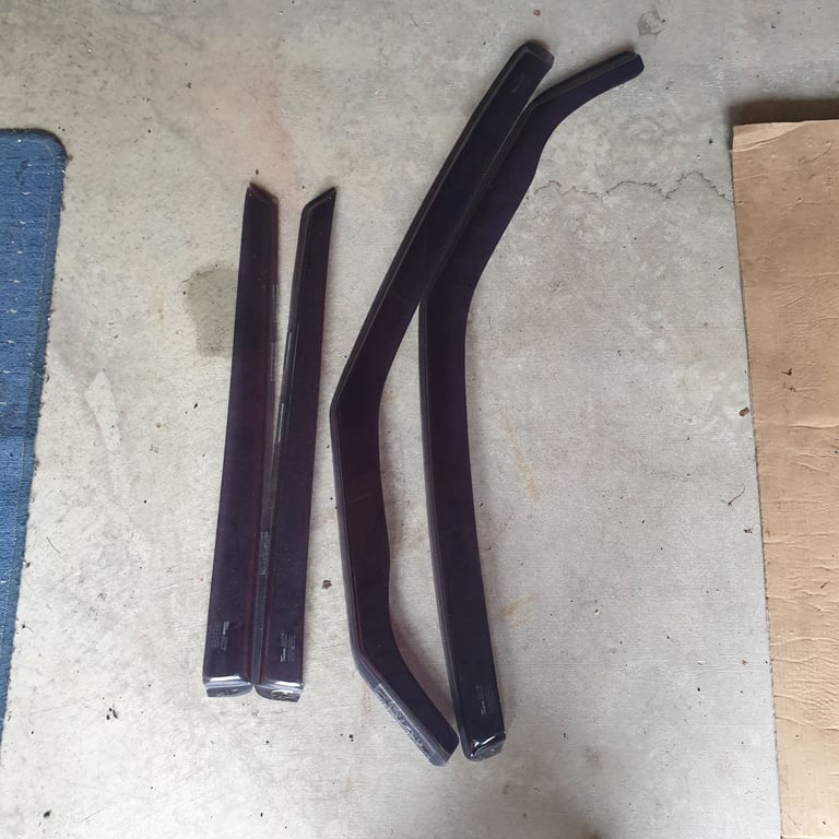 2012 DS5 WIND DEFLECTORS & MATS