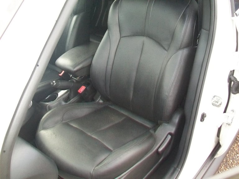 2017 Nissan Juke 1.5 dCi Tekna 5dr, 53,000 miles fsh, Satnav, Leather, Cruise, Heated seats. HATC...