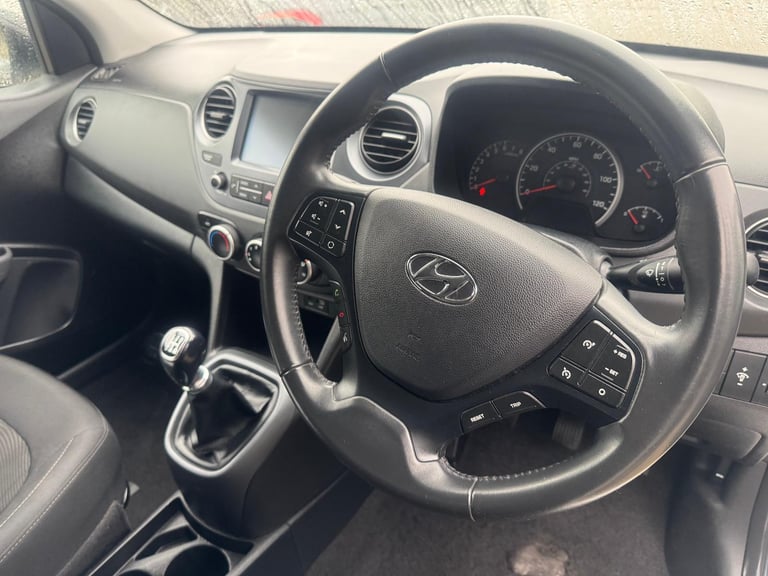 Hyundai i10 Play 1.0 Euro 6 5dr 2019 (69) Only 47K Ideal 1st Car