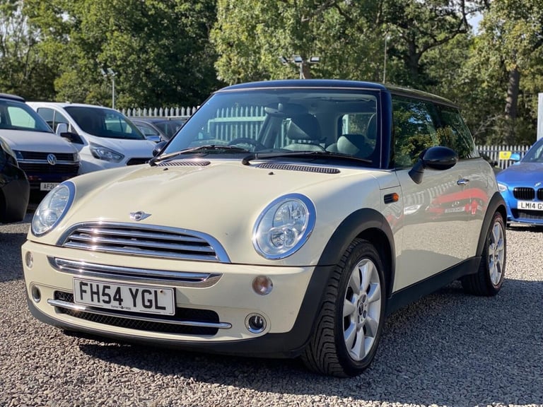 2005 MINI Hatch 1.6 Cooper Hatchback 3dr Petrol Manual Euro 4 (116 bhp) Hatchback Petrol Manual