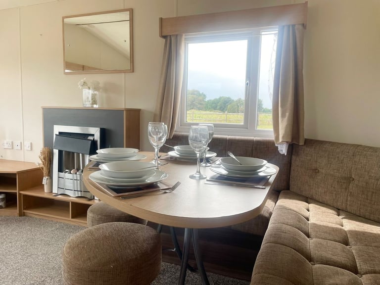 CHEAP STATIC CARAVAN FOR SALE AT BROADLAND SANDS HOLIDAY PARK - 11.5 MONTH OWNER SEASON