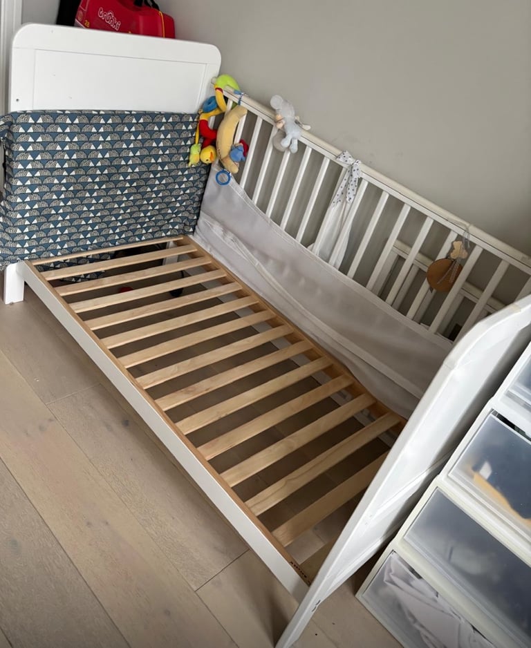 3 in 1 John lewis cot bed   + mattress