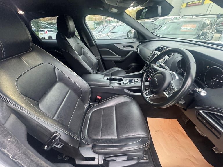 2017 Jaguar F-Pace 2.0d R-Sport 5dr Auto AWD ESTATE DIESEL Automatic