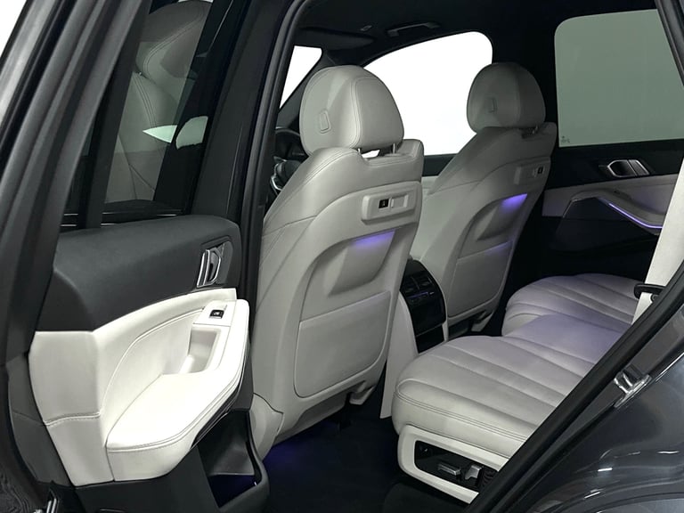 2019 (69) BMW X5 30d M Sport xDrive 3.0 Auto xDrive [Tech/Plus Pack] ( 265 bhp )