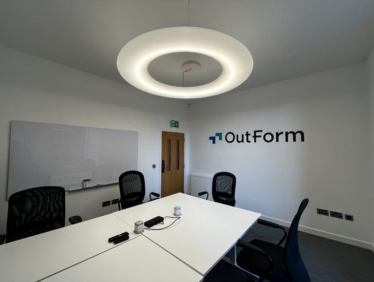 3 to 5 desk Office in Edinburgh New Town