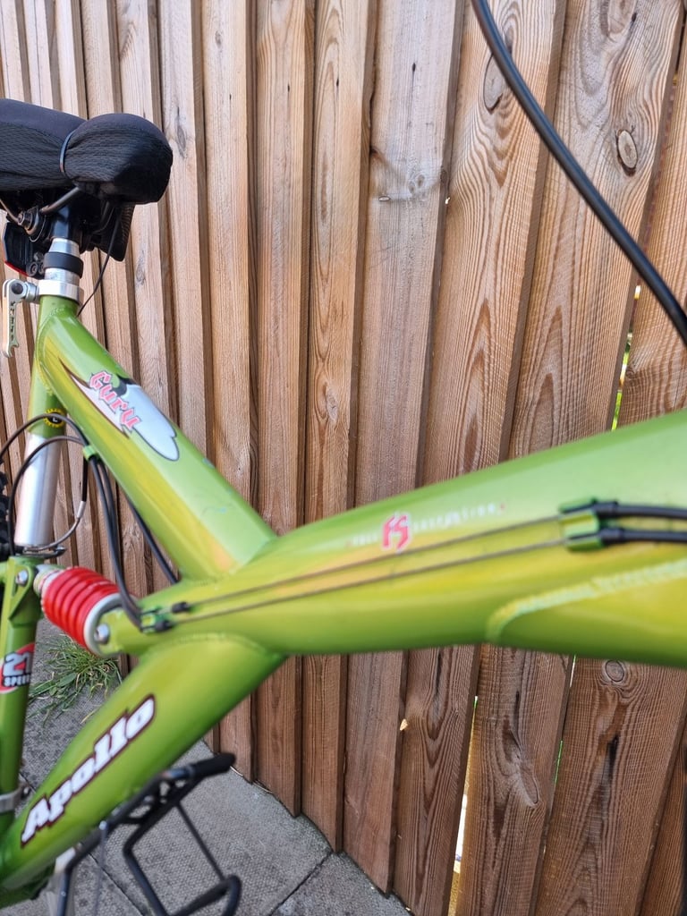 APOLLO GURU BIKE, GREAT CONDITION LOOKS AS NEW FULL SUSPENSION 26" WHEELS