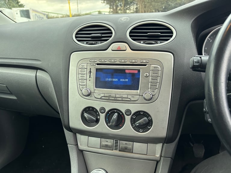 2011 Ford Focus 1.6 TDCi Sport 5dr [110] [DPF] HATCHBACK Diesel Manual