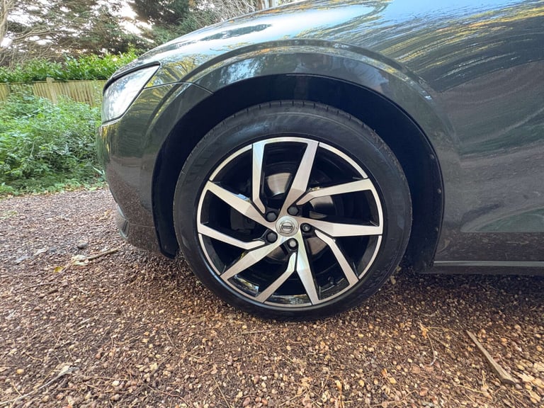 2018 Volvo V60 2.0 V60 Momentum Pro D3 Auto 5dr Estate Diesel Automatic