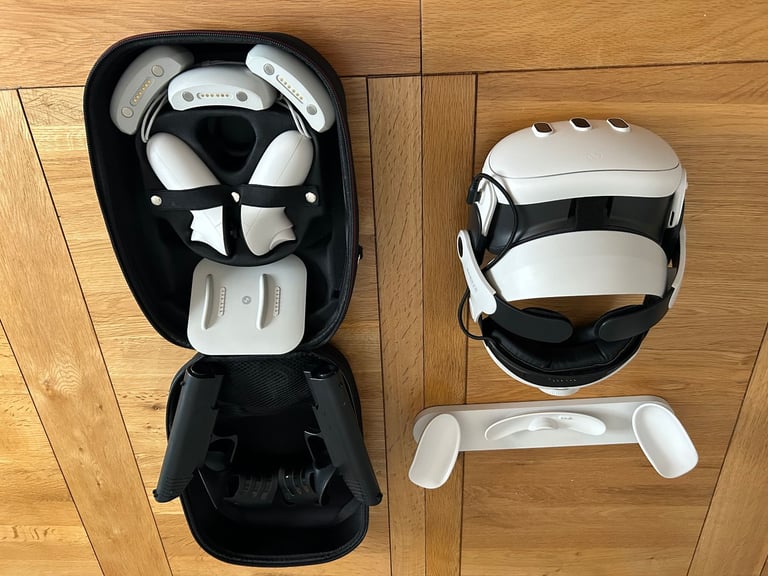 Meta Quest 3 512GB + Accessories