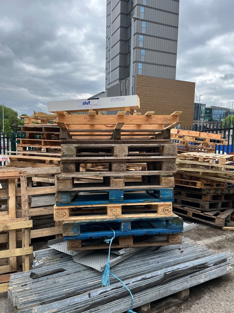 PALLETS! Collect or Delivery available within 5 mile radius 