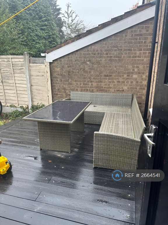 3 bedroom house in Pembridge Close, Birmingham, B32 (3 bed) (#2664541)