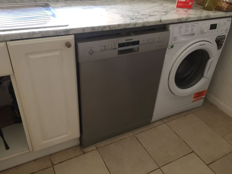 image for Dishwaser Siemen no top cover No spoon holder good working order 