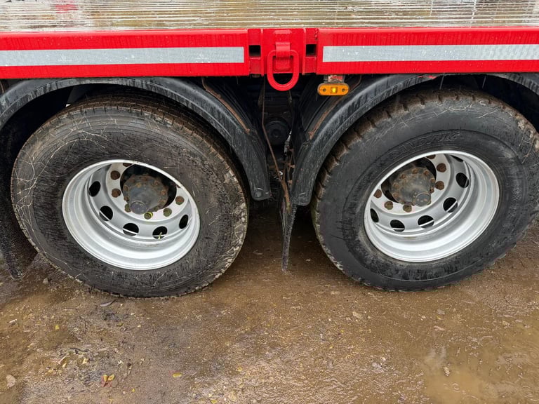 Scania P-SRS C-CLASS P320 2015 6x4 flat bed double drive 10 tyre 30ft flat bed