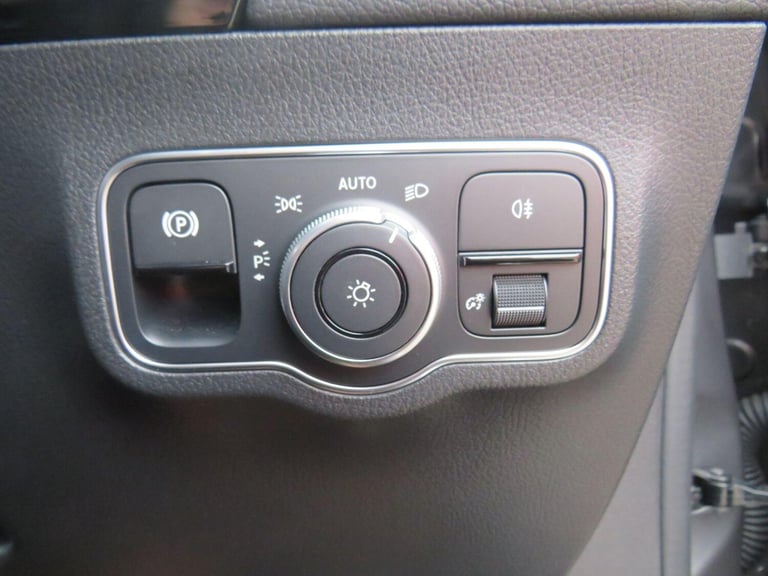 2024 Mercedes-Benz GLA 2.0 GLA220d AMG Line (Premium) SUV 5dr Diesel 8G-DCT 4MATIC Euro 6 (s/s) (...