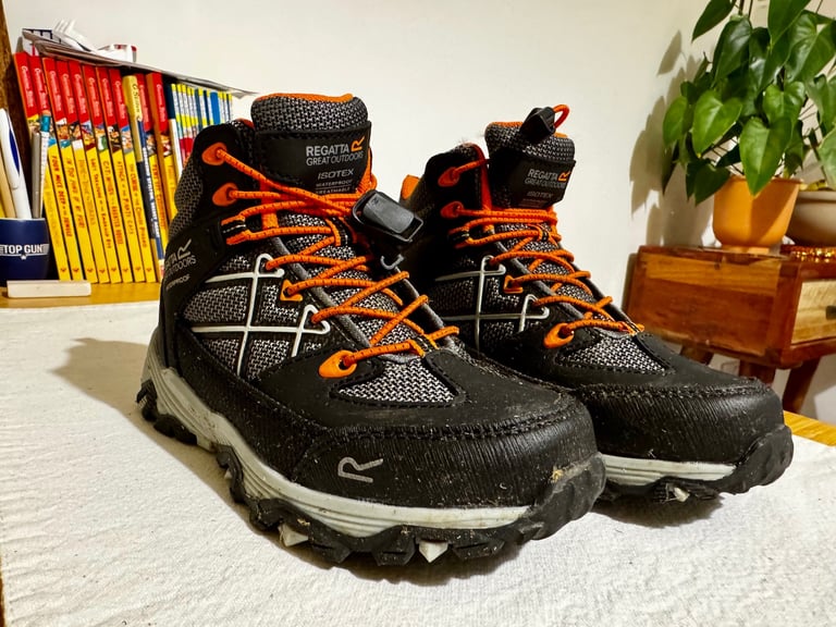 image for Regatta Samaris III JNR Hiking Boots