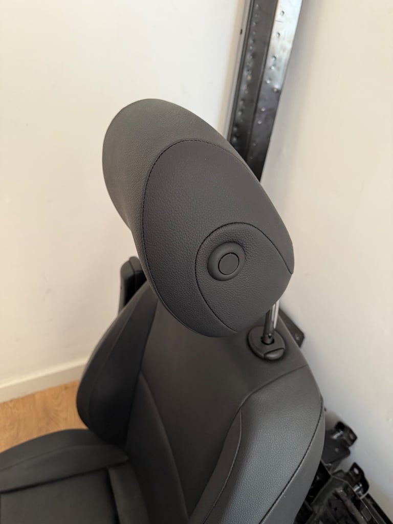 Mercedes evito passenger seat and two base and back rail 