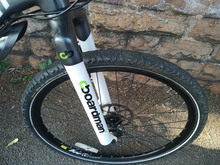 Boardman Team-R Light Weight Cross Country Mountain Bike - Carbon Forks