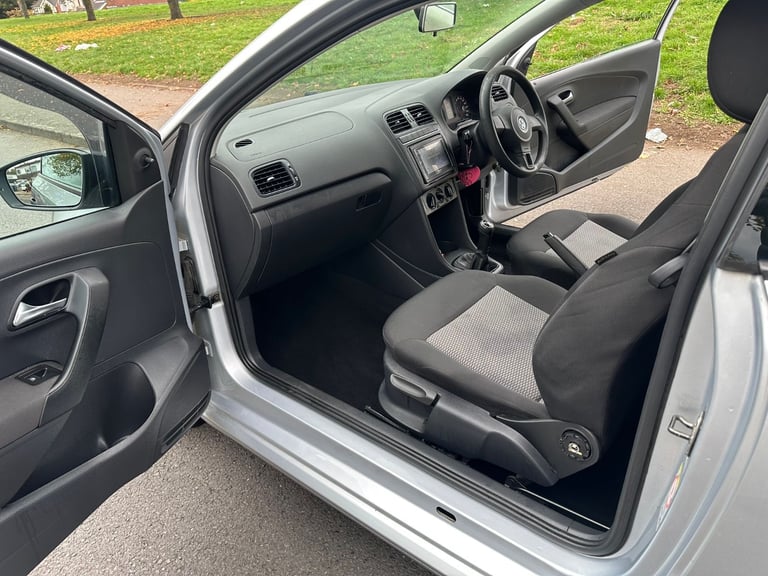Volkswagen, POLO, Hatchback, 2010, Manual, 1198 (cc), 3 doors