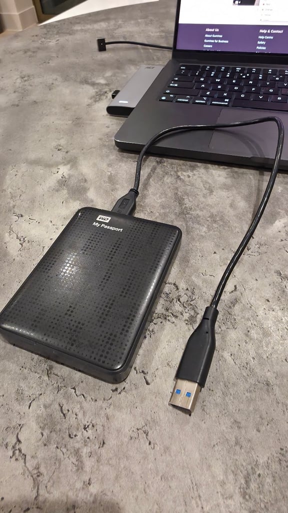 External Hard Drive 500Gb