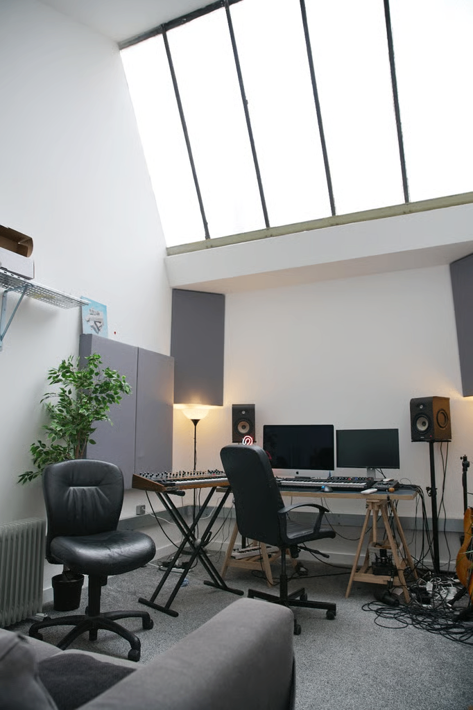 Music Recording Studio - 6 month Lease - Tottenham 