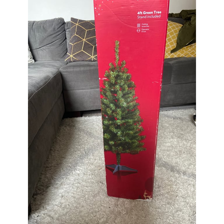 Christmas tree 4 ft