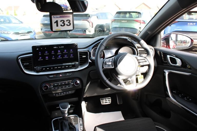 2025 Kia Ceed 1.5 T Gdi Gt Line Hatchback 5dr Petrol Dct Euro 6 (s/s) (138 Bhp) HATCHBACK Petrol ...
