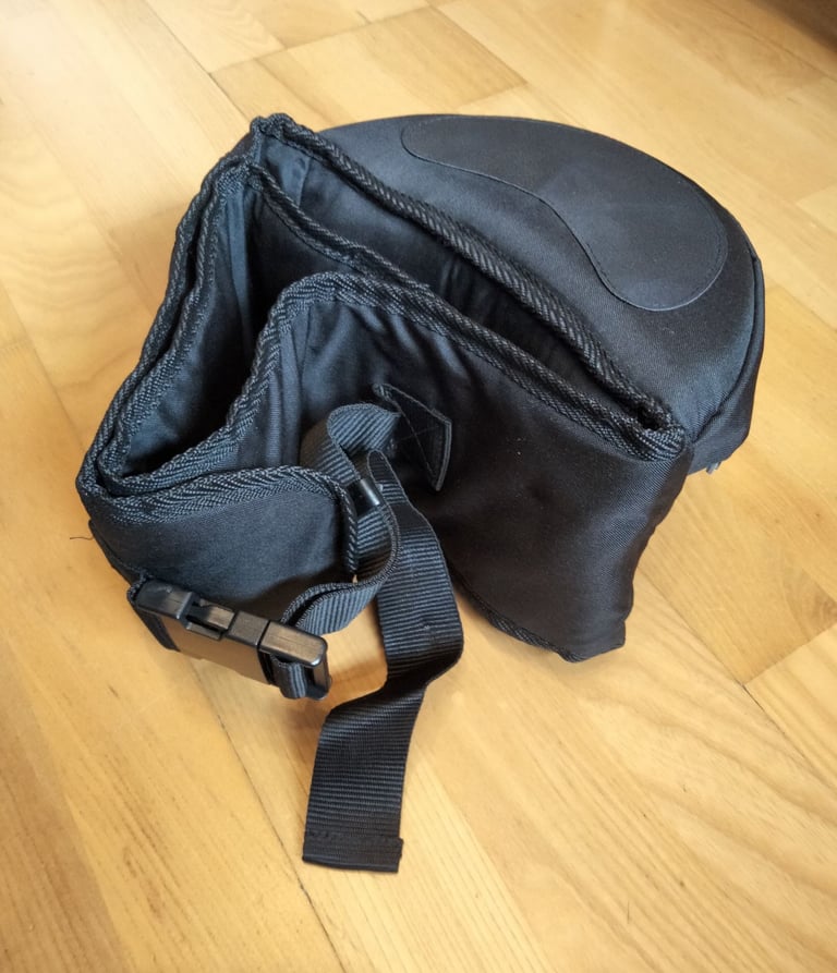 hippychick Hipseat back supporting belt.