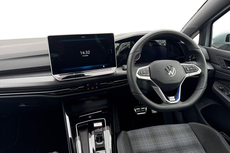 2025 Volkswagen Golf 1.5 TSI 272 GTE eHybrid 5dr DSG **PAN ROOF** Hatchback PETROL/ELECTRIC Autom...