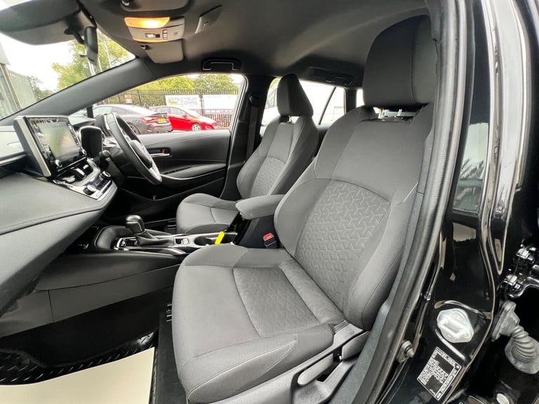 2019 Toyota Corolla 1.8 VVT-h Icon Tech Touring Sports CVT Euro 6 (s/s) 5dr ESTATE Petrol/Electri...