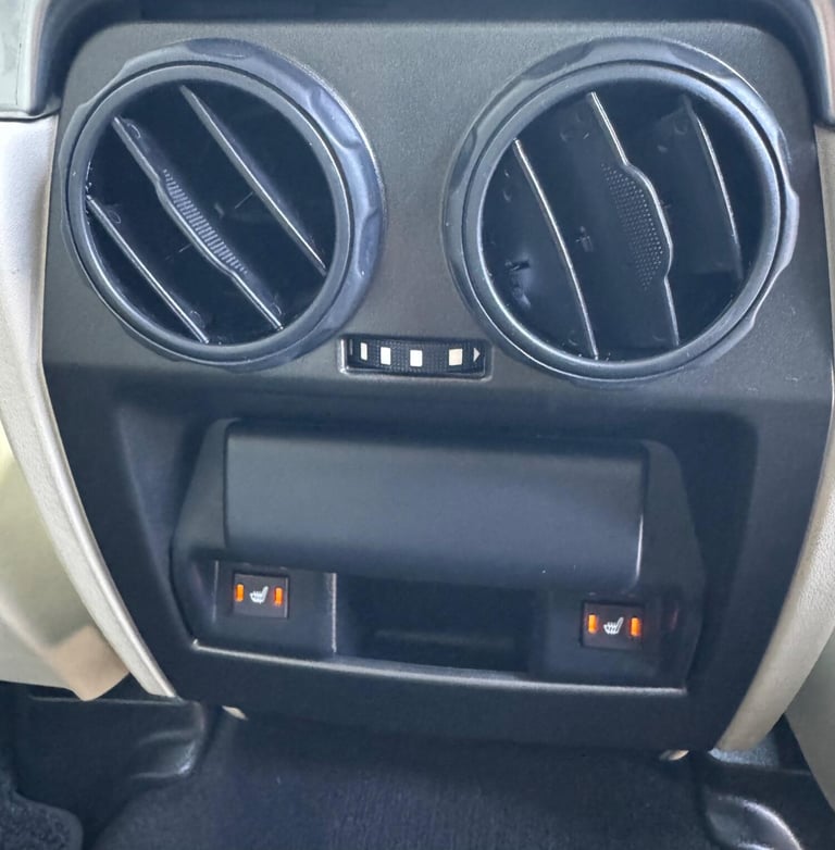 LAND ROVER RANGE ROVER SPORT 3.0 SD V6 HSE Black 2013