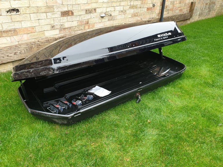 Halfords Exodus 580L top box - £125 (offers considered)