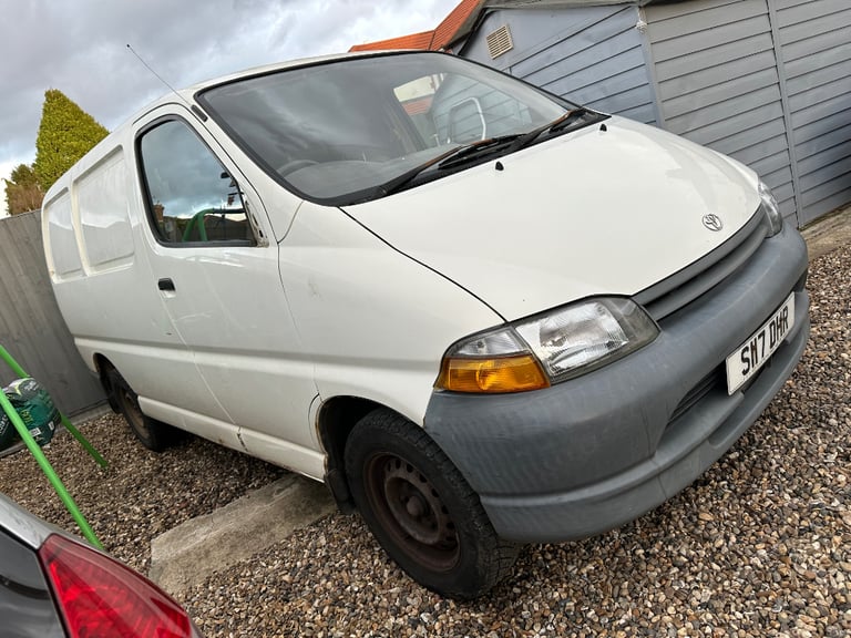 Toyota vans for sale sales gumtree