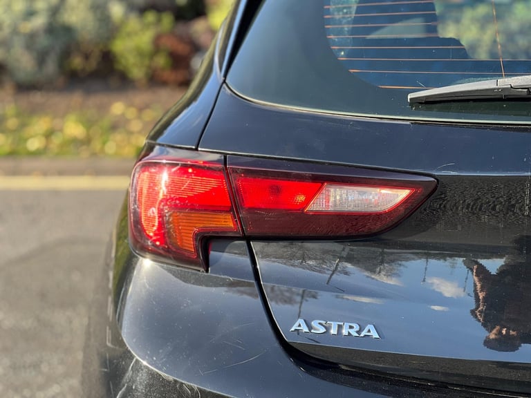 2017 Vauxhall Astra 1.4i Turbo SRi VX Line Euro 6 5dr HATCHBACK Petrol Manual