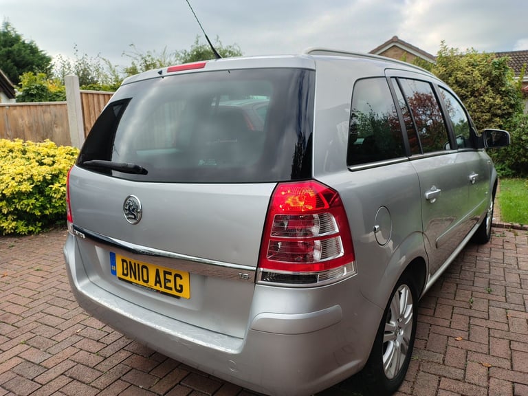 image for Vauxhall, ZAFIRA, MPV, 2010, Manual, 1598 (cc), 5 doors
