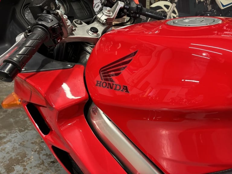 Honda VFR 800 - For sale in Chesterfield