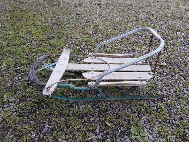 Traditional Child's Sledge 