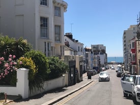 CENTRAL BRIGHTON - LARGE STUDIO WITH BALCONY, AVAILABLE NOW 