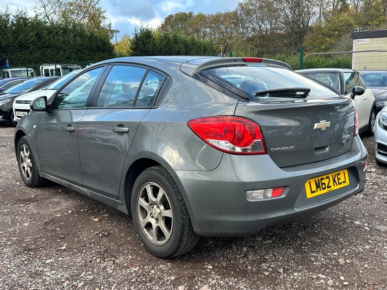 2012 Chevrolet Cruze 2.0 VCDi LT 5DR LOW MILEAGE DIESEL  HATCHBACK Diesel Manual