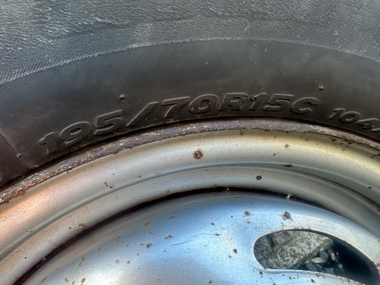 Ford transit van 195/70/15 spare wheel & tyre 195 70 15 mk6 mk7 parts good rim