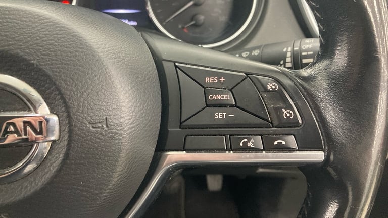 2018 Nissan Qashqai 1.2 DiG-T Tekna 5dr HATCHBACK PETROL Manual