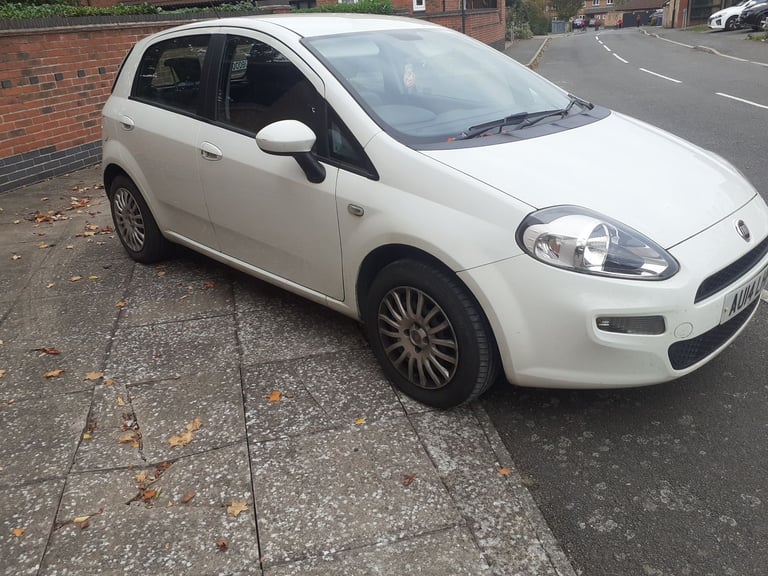 image for Fiat, PUNTO, Hatchback, 2014, Manual, 1242 (cc), 5 doors