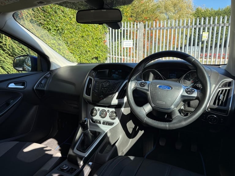  Ford Focus 1.0T EcoBoost Zetec Euro 5 (s/s) 5dr Petrol Manual
