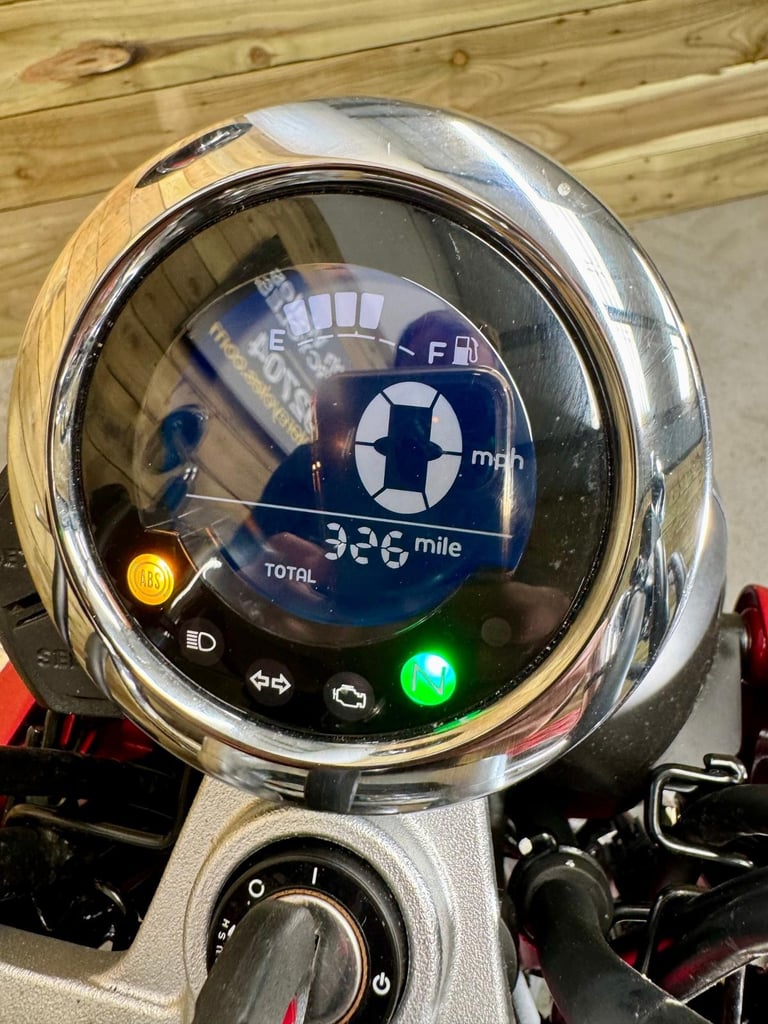 Honda Z 125 Monkey Bike / 2023 model / JUST 326 MILES!
