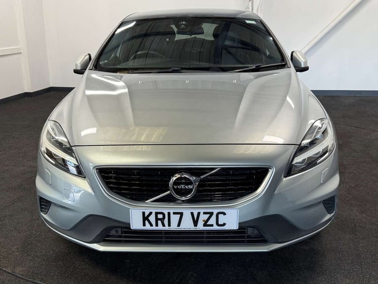2017 Volvo V40 2.0 V40 R-Design Pro D3 Auto 5dr Hatchback Diesel Automatic
