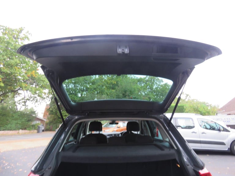 2021 Volkswagen Tiguan 1.5 TSI Life Euro 6 (s/s) 5dr ESTATE Petrol Manual